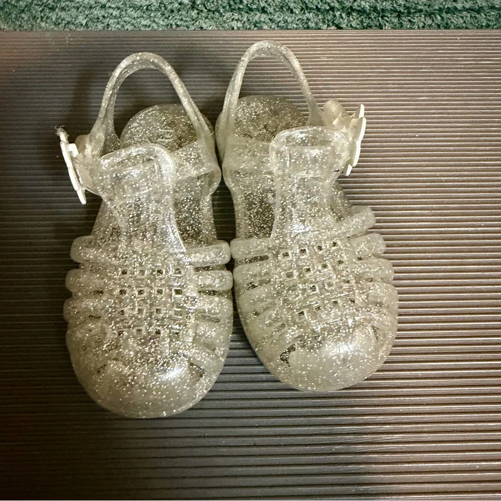 The Children’s Place Toddler Girls Glitter Jelly Sandals